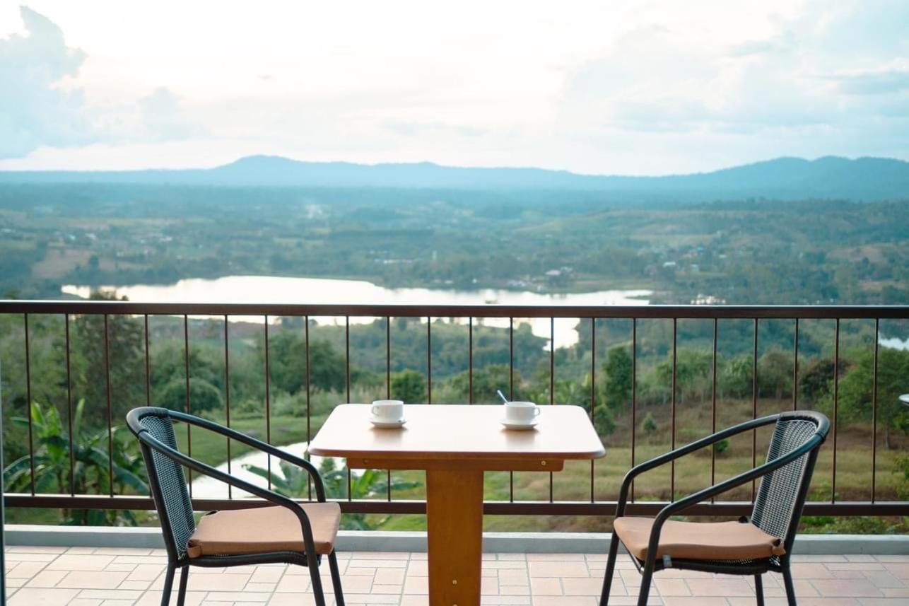 The private 2 @ khao kho Hotel Ngoại thất bức ảnh